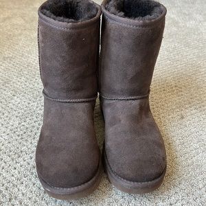 UGG Australia Classic Short Brown 5825 BOOTS WOMEN'S BOOTS SIZE US 7/EU 38